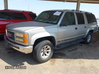 1999 GMC Suburban with VIN 3GKFK16R8XG501843, listed as a IAAI auction lot 42467263 with Not provided miles and . Bid and sale history available at DreamBid. Image 2.