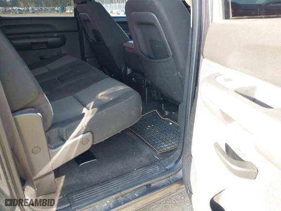 2010 Chevrolet Silverado 1500 LT with VIN 3GCRKSEA5AG160144, listed as a IAAI auction lot 42025281 with 259,084 mi miles. Bid and sale history available at carsss.com. Image 8.