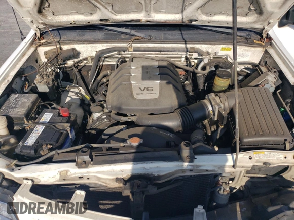 2001 Isuzu Rodeo S with VIN 4S2CK58W914331185, listed as a Copart auction lot 43748225 with 138,882 mi miles and Salvage Title. Bid and sale history available at DreamBid. Image 12.