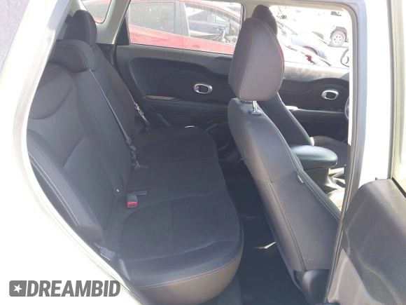 2016 Kia Soul z VIN KNDJN2A27G7324713, wystawiony jako IAAI lot #42394773 z przebiegiem 165 083 mil mil oraz . Historia ofert i sprzedaży dostępna na DreamBid. Obrazek 8.