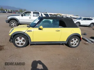 2005 MINI Convertible with VIN WMWRF33435TG11068, listed as a IAAI auction lot 42346035 with 147,367 mi miles and . Bid and sale history available at DreamBid. Image 14.