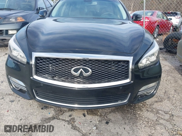 2017 Infiniti Q70 3.7 with VIN JN1BY1PR6HM210363, listed as a IAAI auction lot 41578525 with 111,792 mi miles and . Bid and sale history available at DreamBid. Image 12.