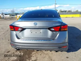 2020 Nissan Altima Platinum with VIN 1N4BL4FV9LN304659, listed as a IAAI auction lot 41507014 with 59,962 mi miles and . Bid and sale history available at carsss.com. Image 17.