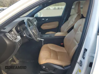2020 Volvo XC60 Momentum z VIN YV4102RK4L1599047, wystawiony jako Copart lot #74509614 z przebiegiem 78 039 mil mil oraz Szkoda całkowita • Salvage title. Historia ofert i sprzedaży dostępna na DreamBid. Obrazek 7.