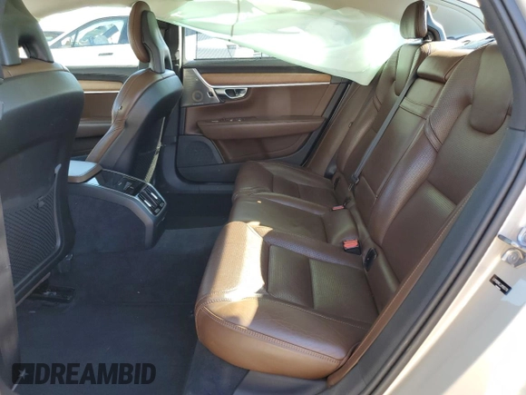 2018 Volvo S90 Inscription z VIN LVY992ML2JP005778, wystawiony jako Copart lot #44958565 z przebiegiem 71 110 mil mil oraz Szkoda całkowita • Salvage title. Historia ofert i sprzedaży dostępna na DreamBid. Obrazek 10.