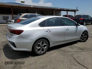 2021 Kia Forte LXS z VIN 3KPF24AD1ME334550, wystawiony jako Copart lot #58442565 z przebiegiem 63 556 mil mil oraz Szkoda całkowita • Salvage title. Historia ofert i sprzedaży dostępna na DreamBid. Obrazek 3.