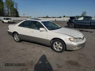 1998 Lexus ES 300 z VIN JT8BF28G4W0091267, wystawiony jako Copart lot #51188585 z przebiegiem Nie podano mil oraz Czysty tytuł • Clean title. Historia ofert i sprzedaży dostępna na DreamBid. Obrazek 4.