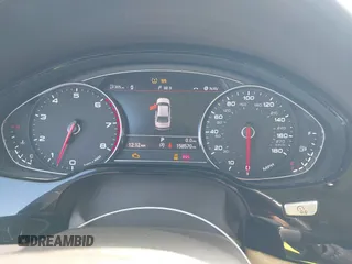 2015 Audi A8 L 4.0T with VIN WAU32AFD4FN014063, listed as a IAAI auction lot 41501970 with 158,570 mi miles. Bid and sale history available at carsss.com. Image 7.