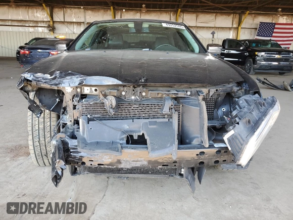 2019 Chrysler 300 Limited with VIN 2C3CCAEG3KH555818, listed as a Copart auction lot 49252595 with 71,876 mi miles and Salvage Title. Bid and sale history available at DreamBid. Image 5.