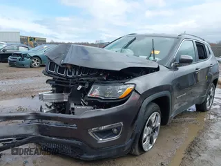 2021 Jeep Compass Limited with VIN 3C4NJDCB2MT576575, listed as a IAAI auction lot 41901962 with Not Provided miles and . Bid and sale history available at carsss.com. Image 17.