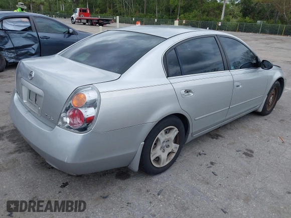 2004 Nissan Altima S with VIN 1N4AL11D04C130857, listed as a IAAI auction lot 41661519 with 147,518 mi miles. Bid and sale history available at carsss.com. Image 4.