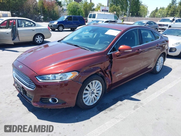 2015 Ford Fusion SE Hybrid с VIN 3FA6P0LU2FR310783, выставлен на аукционе IAAI как лот 42617746 с пробегом 47 264 миль миль и . История ставок и продаж доступна на DreamBid. Изображение 6.