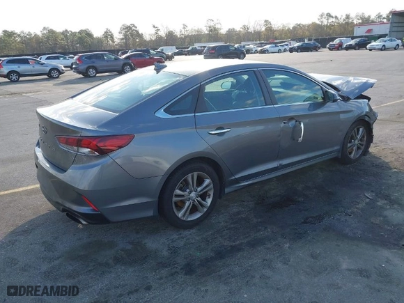 2019 Hyundai Sonata Sport with VIN 5NPE34AF6KH814179, listed as a IAAI auction lot 41787096 with 121,460 mi miles. Bid and sale history available at carsss.com. Image 4.