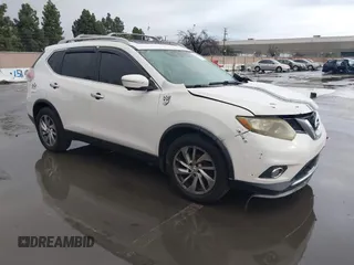 2014 Nissan Rogue SV with VIN 5N1AT2MT3EC767290, listed as a IAAI auction lot 41786682 with 207,193 mi miles. Bid and sale history available at carsss.com. Image 1.