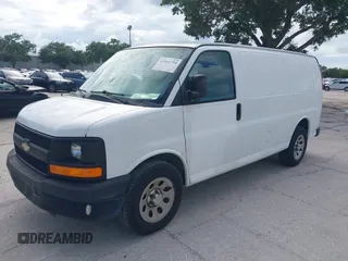 2013 Chevrolet Express Cargo z VIN 1GCSGAFX1D1178983, wystawiony jako IAAI lot #42161794 z przebiegiem 203 985 mil mil oraz . Historia ofert i sprzedaży dostępna na DreamBid. Obrazek 17.