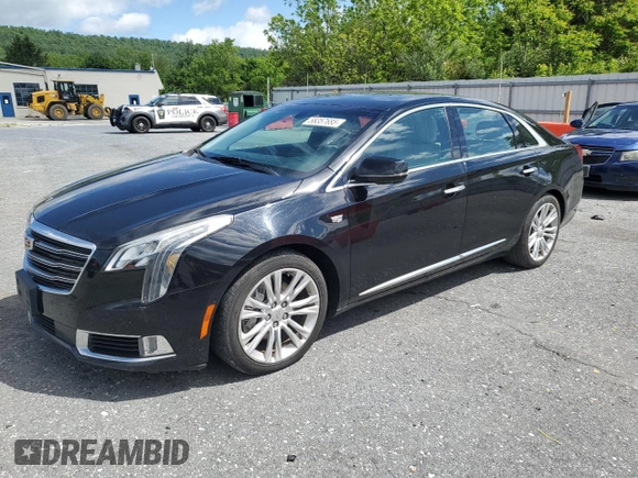 2018 Cadillac XTS Luxury z VIN 2G61M5S33J9118728, wystawiony jako Copart lot #58357685 z przebiegiem 153 970 mil mil oraz Czysty tytuł • Clean title. Historia ofert i sprzedaży dostępna na DreamBid. Obrazek 1.