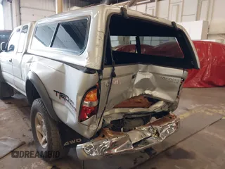 2003 Toyota Tacoma with VIN 5TEWN72N63Z262770, listed as a IAAI auction lot 41599128 with 329,377 mi miles. Bid and sale history available at carsss.com. Image 6.