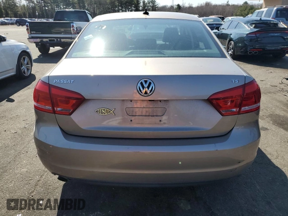 2015 Volkswagen Passat Limited Edition Edition z VIN 1VWAT7A33FC103074, wystawiony jako Copart lot #49218995 z przebiegiem 67 482 mil mil oraz Szkoda całkowita • Salvage title. Historia ofert i sprzedaży dostępna na DreamBid. Obrazek 6.