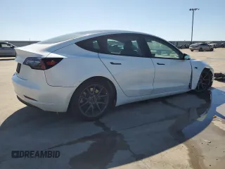 2023 Tesla Model 3 z VIN 5YJ3E1EA8PF418579, wystawiony jako Copart lot #54108945 z przebiegiem 68 444 mil mil oraz Szkoda całkowita • Salvage title. Historia ofert i sprzedaży dostępna na DreamBid. Obrazek 3.
