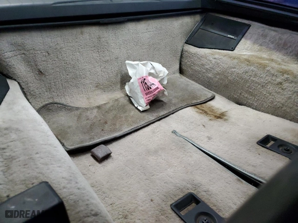 1984 Chevrolet Corvette with VIN 1G1AY0785E5109016, listed as a Copart auction lot 47923275 with 118,973 mi miles and Clean Title. Bid and sale history available at carsss.com. Image 10.
