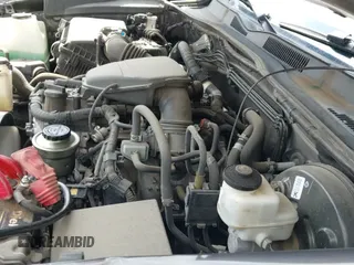 2019 Toyota Tacoma SR с VIN 5TFSX5EN1KX065827, выставлен на аукционе IAAI как лот 42039868 с пробегом 60 457 миль миль и . История ставок и продаж доступна на DreamBid. Изображение 13.
