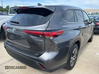 2021 Toyota Highlander Hybrid XLE with VIN 5TDHARAH0MS011947, listed as a IAAI auction lot 42767262 with 128,180 mi miles and . Bid and sale history available at DreamBid. Image 1.
