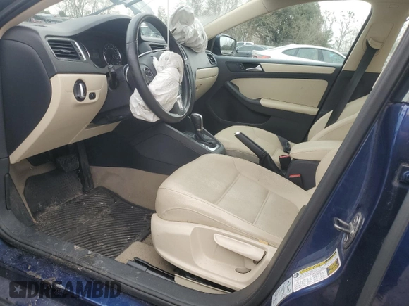 2012 Volkswagen Jetta SE with VIN 3VWDX7AJ3CM399014, listed as a Copart auction lot 46358405 with 123,733 mi miles and Salvage title. Bid and sale history available at DreamBid. Image 7.