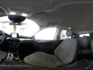 2021 Ford Escape SE Hybrid z VIN 1FMCU9BZ3MUA52539, wystawiony jako IAAI lot #42437654 z przebiegiem 59 148 mil mil oraz . Historia ofert i sprzedaży dostępna na DreamBid. Obrazek 14.