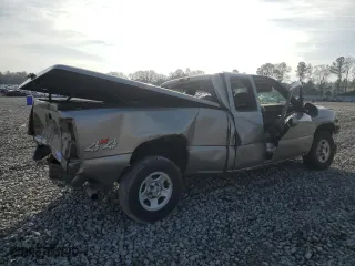 2002 Chevrolet Silverado 1500 LS with VIN 2GCEK19V921275846, listed as a Copart auction lot 85632694 with 204,150 mi miles and Salvage Title. Bid and sale history available at carsss.com. Image 3.