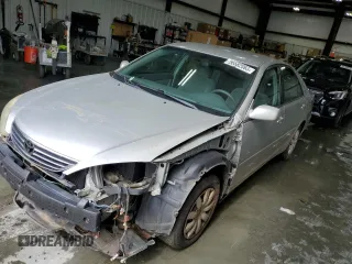 2005 Toyota Camry STD z VIN 4T1BE32K75U038556, wystawiony jako Copart lot #56582065 z przebiegiem 224 122 mil mil oraz Szkoda całkowita • Salvage title. Historia ofert i sprzedaży dostępna na DreamBid. Obrazek 1.