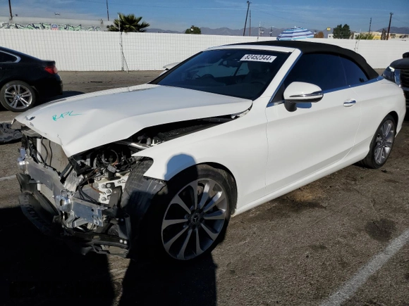 2018 Mercedes-Benz C 300 with VIN WDDWK4JB8JF736247, listed as a Copart auction lot 82452344 with 32,502 mi miles and Salvage Title. Bid and sale history available at DreamBid. Image 1.