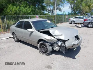 2001 Toyota Camry CE z VIN 4T1BG22K91U854523, wystawiony jako IAAI lot #42162105 z przebiegiem 163 308 mil mil oraz . Historia ofert i sprzedaży dostępna na DreamBid. Obrazek 1.