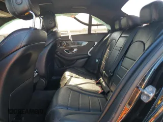 2018 Mercedes-Benz C 300 z VIN 55SWF4KB5JU269921, wystawiony jako Copart lot #60602825 z przebiegiem Nie podano mil oraz Szkoda całkowita • Salvage title. Historia ofert i sprzedaży dostępna na DreamBid. Obrazek 10.