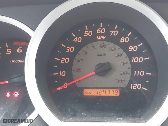 2005 Toyota Tacoma PreRunner with VIN 5TEJU62N15Z096264, listed as a IAAI auction lot 41537776 with 124,778 mi miles. Bid and sale history available at carsss.com. Image 15.