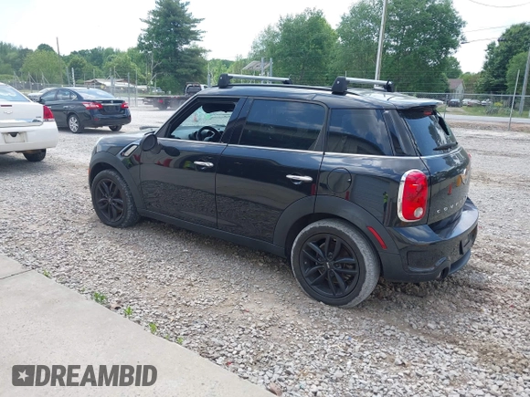 2016 MINI Countryman S with VIN WMWZC3C58GWP53495, listed as a IAAI auction lot 42134455 with 92,862 mi miles and . Bid and sale history available at DreamBid. Image 3.