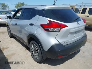 2020 Nissan Kicks S with VIN 3N1CP5BV6LL575146, listed as a IAAI auction lot 42101224 with 47,079 mi miles. Bid and sale history available at carsss.com. Image 3.