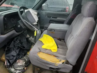 1997 Dodge 1500 z VIN 3B7HC13Z2VG824773, wystawiony jako Copart lot #43134505 z przebiegiem 144 774 mil mil oraz Szkoda całkowita • Salvage title. Historia ofert i sprzedaży dostępna na DreamBid. Obrazek 7.