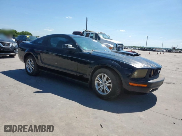 2008 Ford Mustang Deluxe с VIN 1ZVHT80NX85102728, выставлен на аукционе Copart как лот 62939415 с пробегом Не указан миль и Чистый • Clean title. История ставок и продаж доступна на DreamBid. Изображение 4.
