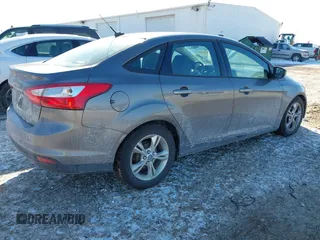 2013 Ford Focus SE z VIN 1FADP3F28DL206541, wystawiony jako IAAI lot #41639697 z przebiegiem 109 828 mil mil oraz . Historia ofert i sprzedaży dostępna na DreamBid. Obrazek 4.