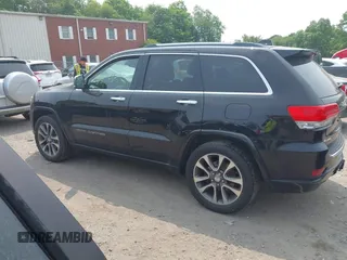 2017 Jeep Grand Cherokee Overland z VIN 1C4RJFCG4HC632929, wystawiony jako IAAI lot #42385321 z przebiegiem 205 593 mil mil oraz . Historia ofert i sprzedaży dostępna na DreamBid. Obrazek 14.