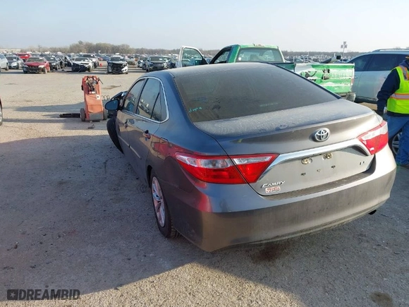 2015 Toyota Camry XLE with VIN 4T4BF1FK9FR447421, listed as a IAAI auction lot 41803147 with 109,026 mi miles. Bid and sale history available at carsss.com. Image 3.
