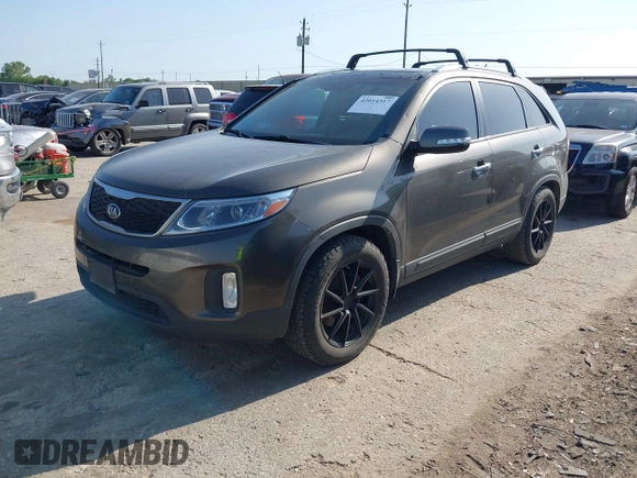 2015 Kia Sorento EX with VIN 5XYKU4A77FG555269, listed as a IAAI auction lot 42014317 with 168,218 mi miles and . Bid and sale history available at carsss.com. Image 17.