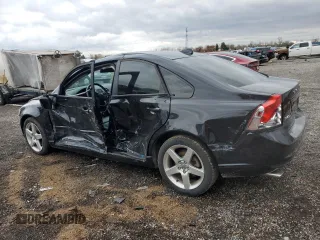 2011 Volvo S40 with VIN YV1672MSXB2547551, listed as a Copart auction lot 80115404 with 81,457 mi miles and Clean Title. Bid and sale history available at carsss.com. Image 2.