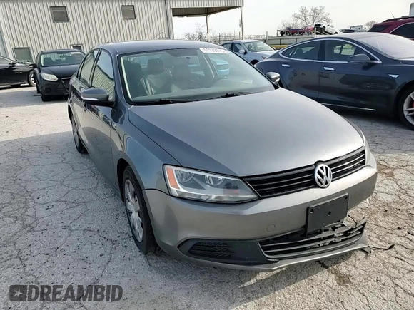 2011 Volkswagen Jetta SE z VIN 3VWDZ7AJ8BM369256, wystawiony jako Copart lot #51139015 z przebiegiem 250 634 mil mil oraz Szkoda całkowita • Salvage title. Historia ofert i sprzedaży dostępna na DreamBid. Obrazek 10.
