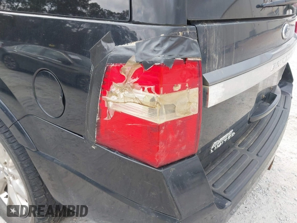 2015 Ford Expedition Limited с VIN 1FMJU1KT4FEF08498, выставлен на аукционе IAAI как лот 41382544 с пробегом 197 168 миль миль и . История ставок и продаж доступна на DreamBid. Изображение 6.