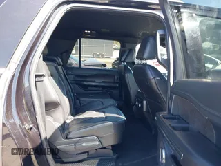 2021 Ford Expedition Max Limited с VIN 1FMJK1KT5MEA26092, выставлен на аукционе IAAI как лот 41794464 с пробегом 92 731 миль миль и . История ставок и продаж доступна на DreamBid. Изображение 8.