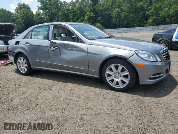 2013 Mercedes-Benz E 350 Luxury with VIN WDDHF8JBXDA721657, listed as a Copart auction lot 63260475 with 49,357 mi miles and Salvage title. Bid and sale history available at DreamBid. Image 4.