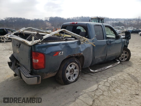 2009 Chevrolet Silverado 1500 LT with VIN 1GCEK29J49Z264872, listed as a Copart auction lot 48984005 with 136,562 mi miles and Salvage Title. Bid and sale history available at carsss.com. Image 3.