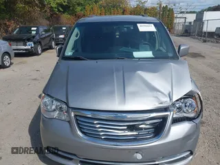 2016 Chrysler Town & Country Touring with VIN 2C4RC1BG1GR156868, listed as a IAAI auction lot 40506661 with 116,065 mi miles. Bid and sale history available at carsss.com. Image 12.