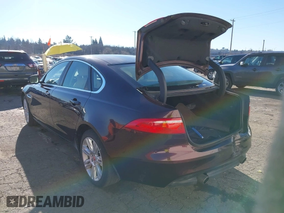 2016 Jaguar XF 35t Premium with VIN SAJBD4BV9GCY21749, listed as a IAAI auction lot 41430358 with 79,289 mi miles. Bid and sale history available at carsss.com. Image 3.